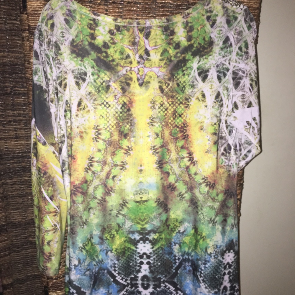 Blouse - Picture 2 of 3